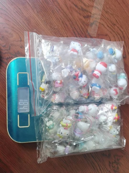 Mini%20Hello%20Kitty%20Cat%20Christmas%20Animal%20Action%20Figure%20Anime%20Figures%20Toy%20Hobbies%20Figurine%20Cartoon%202-3cm%20Sanrio%20Collectible%20Gift%20Moonlight%20Shines%20-%20Image%204