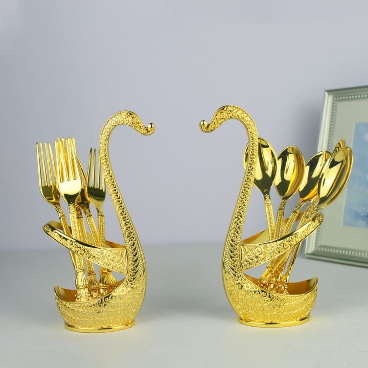 Swan%20Dinnerware%20European%20Style%20Gold%20Finish%20Metal%20Cake%20/Coffee%20Spoon%20Fork%20Set%20Tableware%20For%20Home%20Table%20Decor%20-%20Image%203