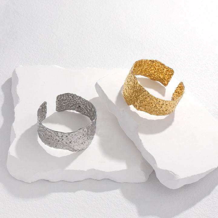 Yingtong%2018K%20Gold%20Chunky%20Hammered%20Texture%20Stainless%20Steel%20Bangles%20Bracelet%20For%20Women%20Jewelry%20Gift%202024%20-%20Image%207