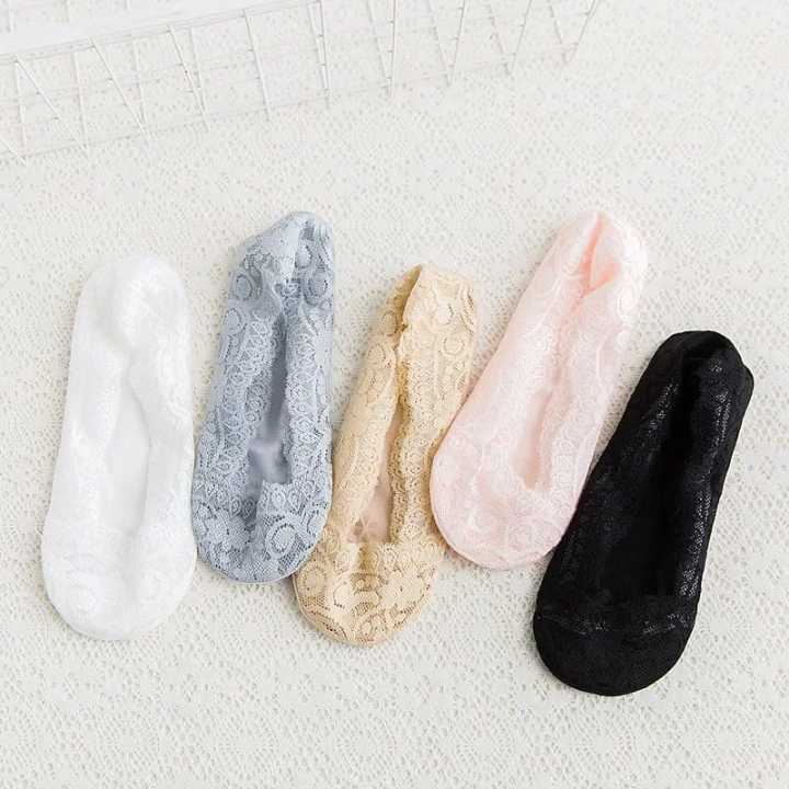1%20Pair%20Invisible%20socks%20for%20Women%20(Free%20Size)%20girls%20Lace%20Boat%20Socks%20Elastic%20%20%E2%80%93%20Breathable,%20Thin,%20Non-Slip%20Silicone%20Liner%20Short%20Ankle%20Socks%20for%20Summer%20-%20Image%203