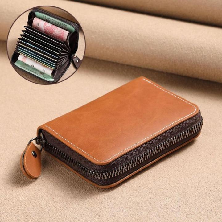 Soft%20Leather%20Men's%20Card%20Holder%20Large%20Capacity%20Anti-Demagnetization%20Compact%20Wallet%20-%20Image%203