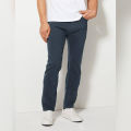 Tapered Fit Jeans with Stretch for Men.