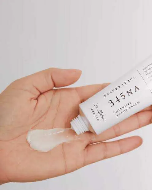 Dr.%20Althea%20345%20Relief%20Cream%20%20(Green%20beauty)%20-%20Image%207