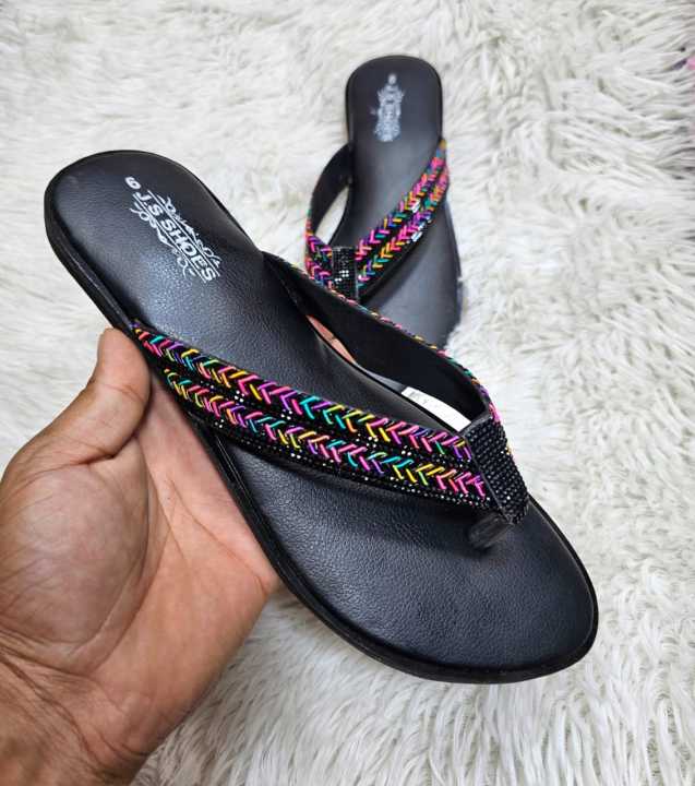 Fashionable%20New%20Design%20slim%20flat%20sandal%20for%20girls%20and%20ladies%20%7C%20Button%20Shoes%20-%20Image%203