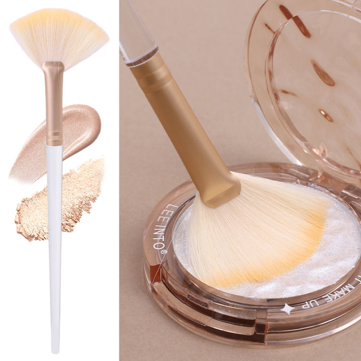 Facial%20Skin%20Care%20Brush%20Fan%20Shaped%20Facial%20Makeup%20Mask%20Brush%20Soft%20Bristle%20Cosmetic%20Brush%20Beauty%20Salon%20Supplies%20Spa%20Beauty%20Tools%20-%20Image%204
