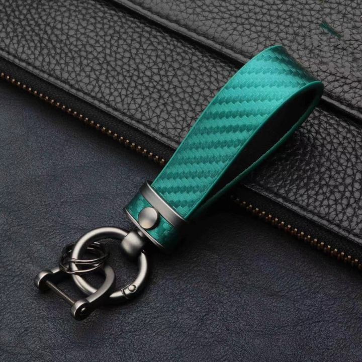 Automotive%20carbon%20fiber%20pattern%20fashion%20long%20metal%20key%20chain%20automotive%20leather%20key%20chain%20spring%20ring%20horseshoe%20buckle%20-%20Image%203