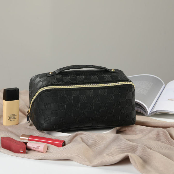 Simple%20checkered%20net%20red%20pillow%20makeup%20bag,%20high%20value,%20portable,%20waterproof,%20multi-functional%20washing%20and%20storage%20bag%20cross%20-%20Image%202