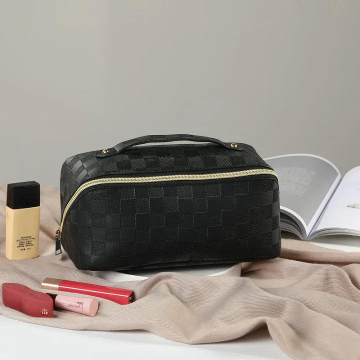 Simple%20checkered%20net%20red%20pillow%20makeup%20bag,%20high%20value,%20portable,%20waterproof,%20multi-functional%20washing%20and%20storage%20bag%20cross%20-%20Image%202