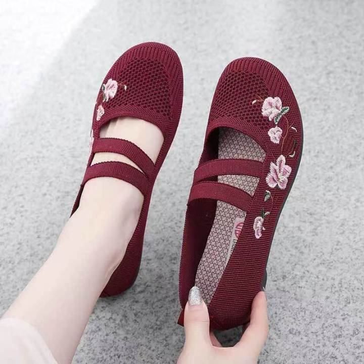 Spring%20and%20Autumn%20Old%20Beijing%20Cloth%20Shoes%20Women's%20Embroidered%20Shallow%20Mouth%20Middle-Aged%20Mom%20Women's%20Single%20Shoes%20Ethnic%20Style%20Shoes%20Hanfu%20Ancient%20Style%20Cloth%20Shoes%20-%20Image%202