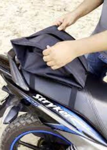 Motorcycle%20Helmet%20Bag%20Dustproof%20Helmet%20Storage%20Bag%20Wear-Resistant%20Storage%20Pouch%20Sundries%20Bag%20Helmet%20Bag%20-%20Image%207