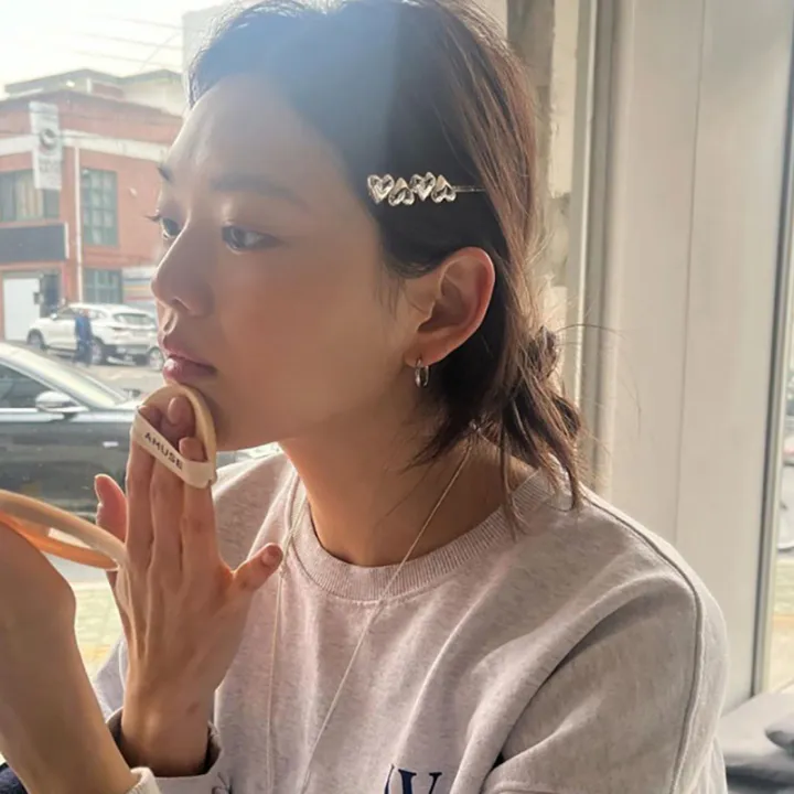 Korean%20Silver%20Heart%20Metal%20Hairpin%20For%20Girls%20Y2k%20Hair%20Clips%20Hair%20Accessories%20MIO%20Super%20Store%20-%20Image%202
