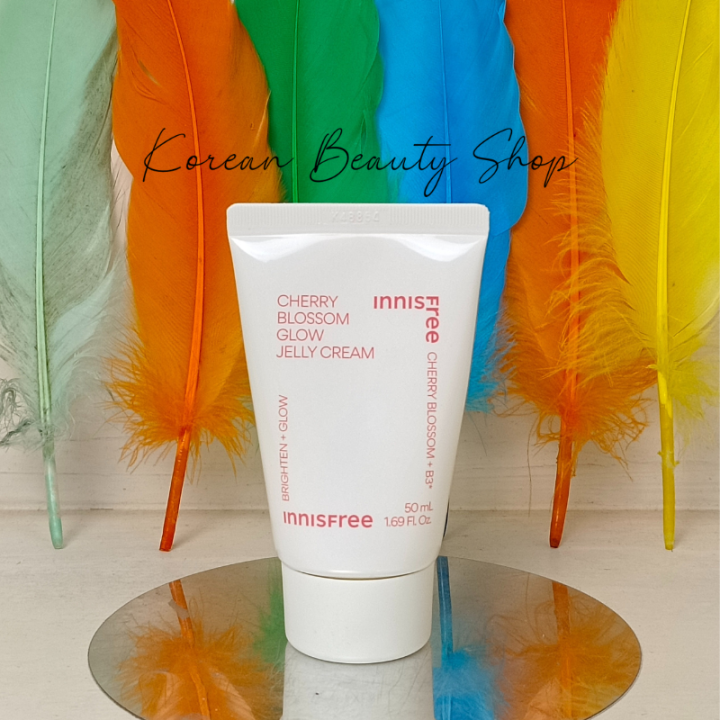 Innisfree%20Jeju%20Cherry%20Blossom%20Jelly%20Cream%20-%20Image%203