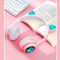 Cross-Border VIV-23M Cute Cat Claw Bluetooth Headset Cat Ear Luminous Wireless Head-Mounted Headset Headset Wholesale. 