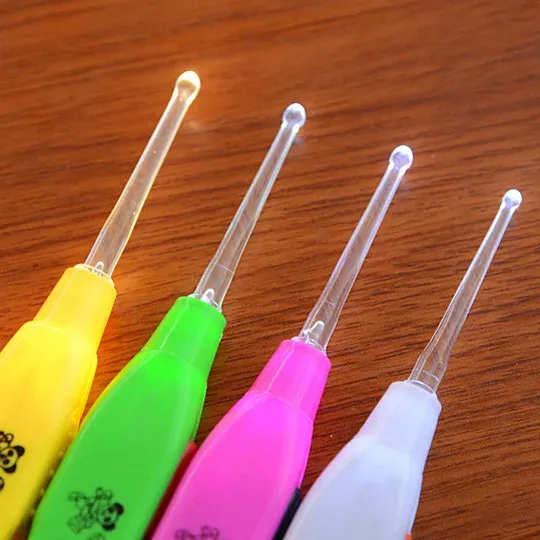 Ear%20Cleaner%20LED%20Light%20Flashlight%20Earpick%20-1pcs%20-%20Image%202