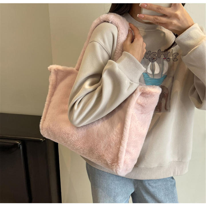 Tote%20Shoulder%20Bags%20Fashion%20Plush%20Bag%20Large%20Capacity%20Plush%20Bag%20Hand%20Tote%20Bag%20Plush%20Bag%20Plush%20Bag%20-%20Image%203