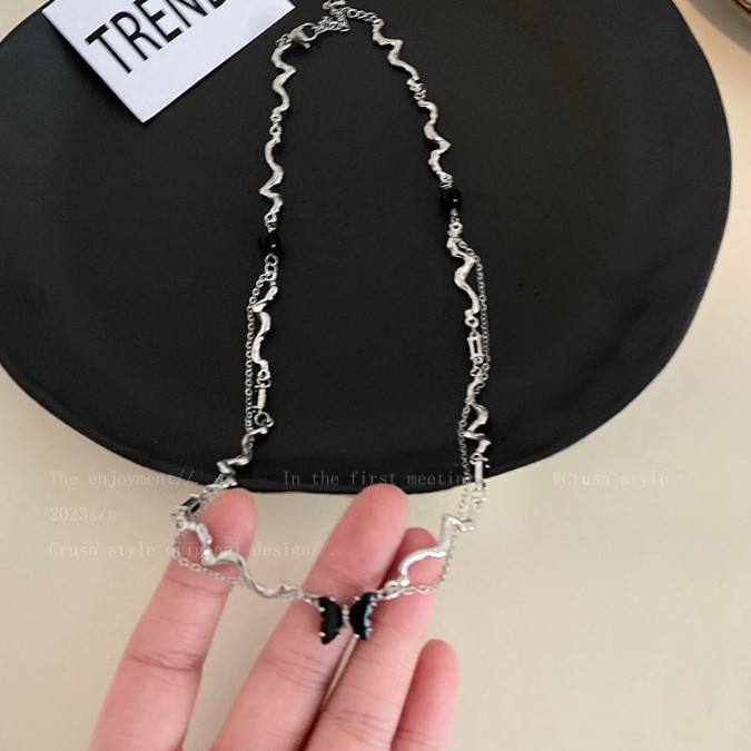 Dark%20Spicy%20Girl%20Double%20Layered%20Butterfly%20Pendant%20Necklaces%20Collar%20Chain%20for%20Women%20New%20Sweet%20and%20Cool%20Clavicle%20Chain%20Y2K%20Jewelry%20Gift%20Girls%20Necklace%20-%20Image%207