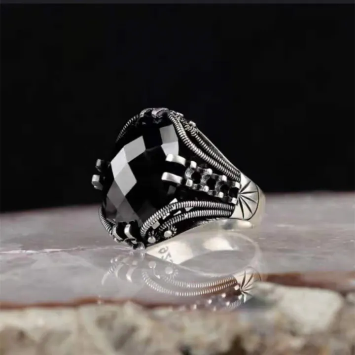Punkboy%20Retro%20Style%20Men's%20Ring%20Craved%20Pattern%20Black%20Egg-shaped%20Crystal%20Silver%20Color%20Ring%20for%20Male%20Party%20Jewelry%20Size%206-13%20-%20Image%206