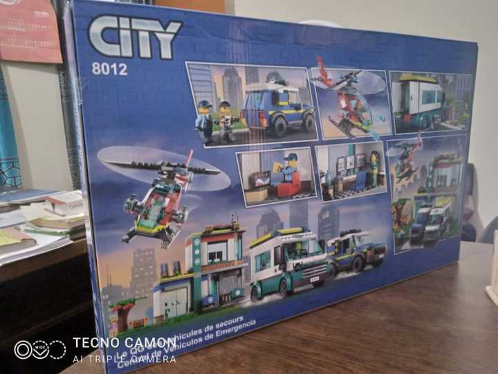 Lego%20city%20emergency%20vehicles%20HQ%20777%20pcs%20-%20Image%203