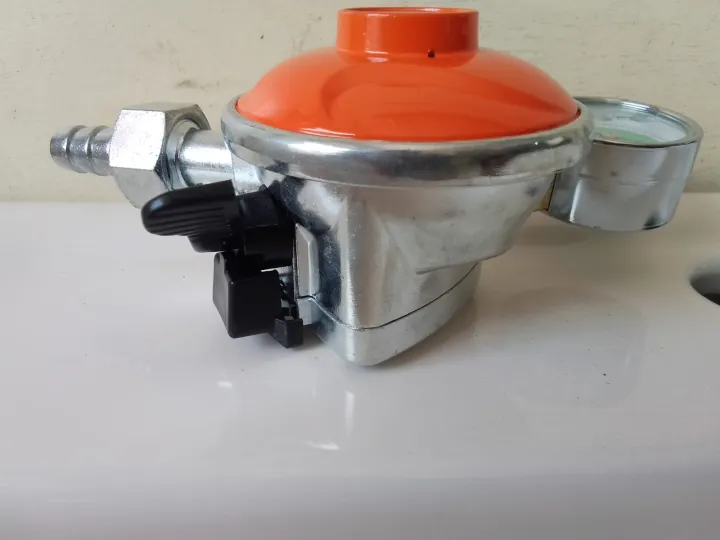 HAYAT%20Auto%20Safety%20GAS%20Regulator%20-%20High%20Quality%20Maximum%20Safety%20Device%20for%20LPG%20-%2022MM%20with%20Meter%20-%20Image%203