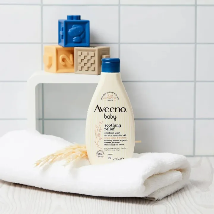 Aveeno%20Baby%20Soothing%20Relief%20Emollient%20Cream%20For%20Dry%20&%20Sensitive%20Skin%20-%20150m%20-%20Image%202