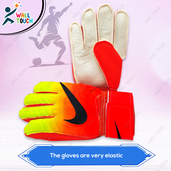 Professional%20Footballer%20Goalkeeper%20Gloves%20Sticky%20&%20Good%20Grip%20High%20Quality%20Goalkeeper%20Gloves%20-%20Image%207