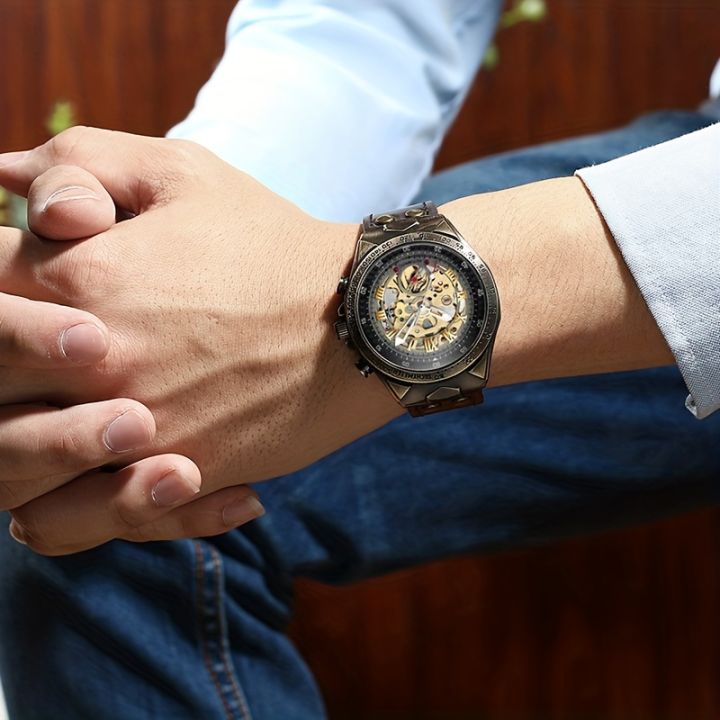 Retro%20Men's%20Fashion%20Hollow%20Fully%20Automatic%20Mechanical%20Watch%20-%20Image%205