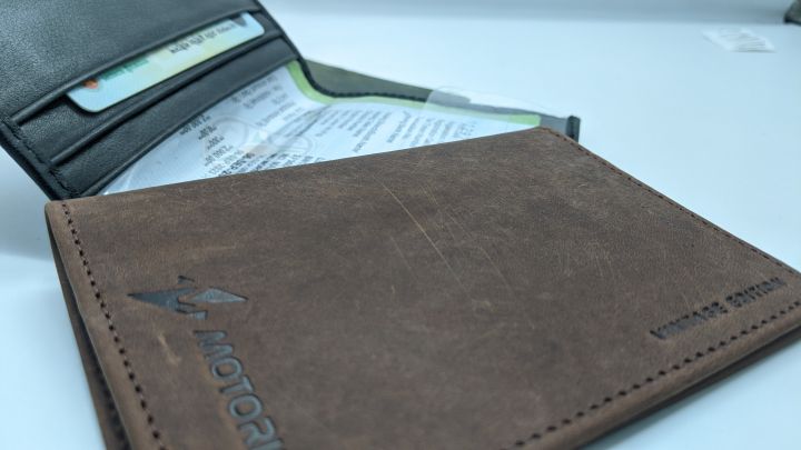 100%25%20Genuine%20Leather%20Motorcycle%20Document%20Pouch%20For%20Man%20or%20Woman%20-%20Image%204