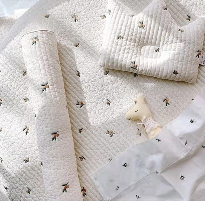 Cartoon%20Bear%20Embroidered%20Baby%20Bed%20Bumper%20for%20Newborns%20Infant%20Bedding%20Crib%20Around%20Cushion%20Cot%20Protector%20Kids%20Sleeping%20Long%20Pillow%20-%20Image%205