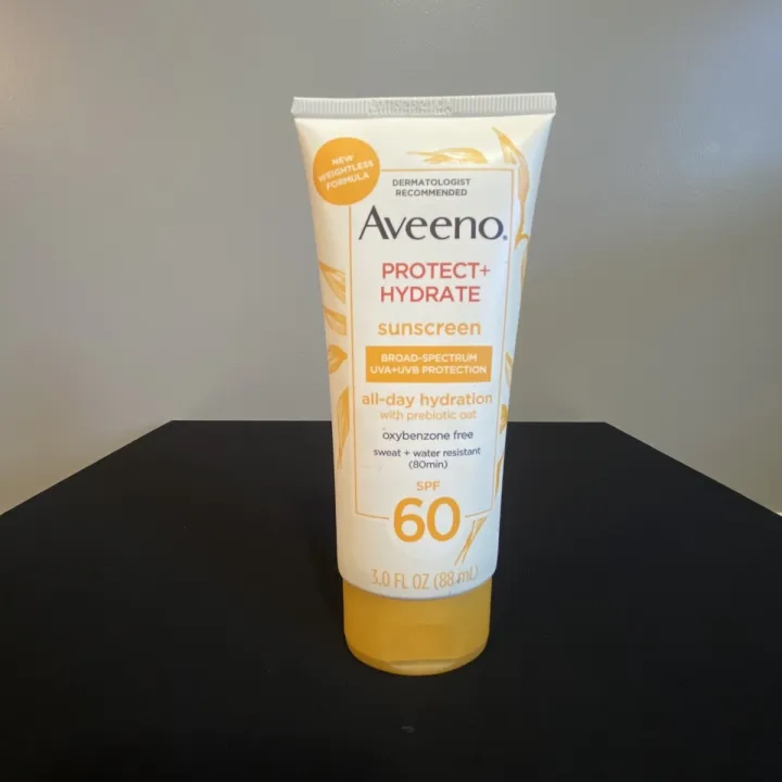 Aveeno%20Protect%20+%20Hydrate%20Sunscreen%20SPF%2060,%2088ml%20-%20Image%208