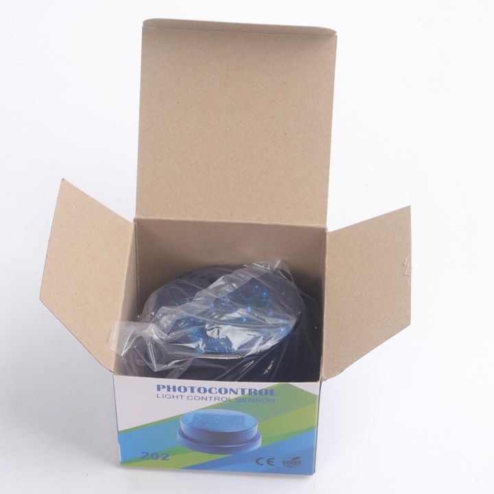 LP-202%20Auto%20Day%20Night%20Sensor%20Street%20Light%20Photo%20Control%20Switch%20IP66%20Twist%20Lock%20photocontrol%20105-305V%20Twilight%20Switch%20for%20Outdoor%20Lighting%20CE%20Approved%20Blue%20220V%20AC%20-%20Image%206