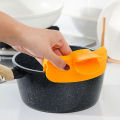 Kitchen Anti-spill Funnel Silicone Pour Soup Funnel for Pots Pans Bowls Jars Water Deflector Kitchen Gadgets Tools. 