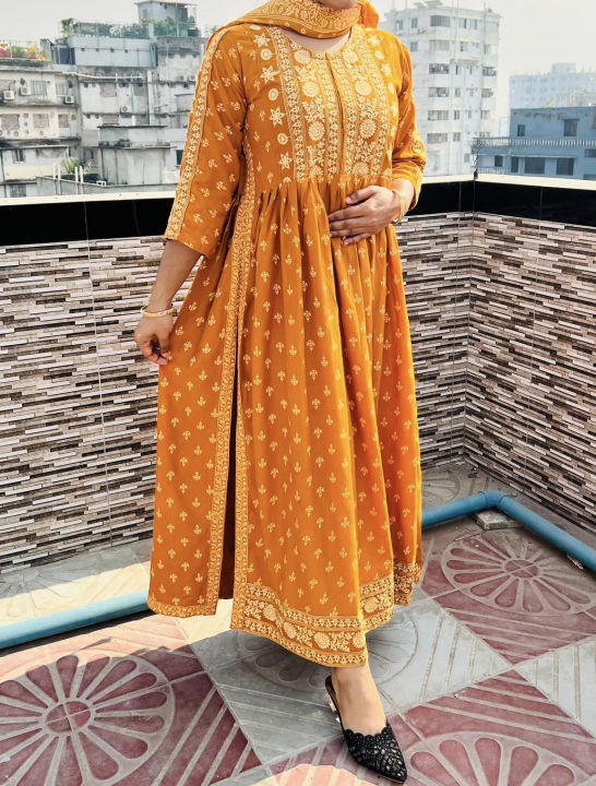 Athleisure%20-%20Avant%20Grade%20-%20Custom%20Experience%20-%20Nayra%20Style%20Kameez%20And%20Orna%20For%20Women%20-%20Couture%20-%20High-end%20-%20Well%20Inspired%20&%20Crafted%20-%20Image%203