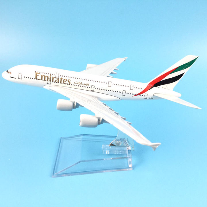 16cm%20Emirates%20Airline%20%20Diecast%20Aircraft%20Model%20Emirates%20Airplane%20-%20Image%208