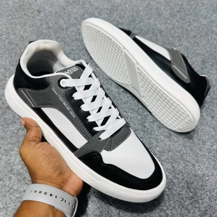 Elevate%20Casual%20Looks%20with%20Sneakers%20for%20Men%20-%20Casual%20Shoes%20in%20White,%20Black,%20and%20Ash%20Colors%20-%20Ideal%20for%20Every%20Season%20-%20Image%204