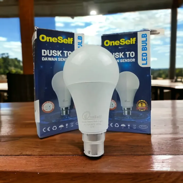 Radar%20Motion%20Sensor%20Bulb%20-%20Image%203