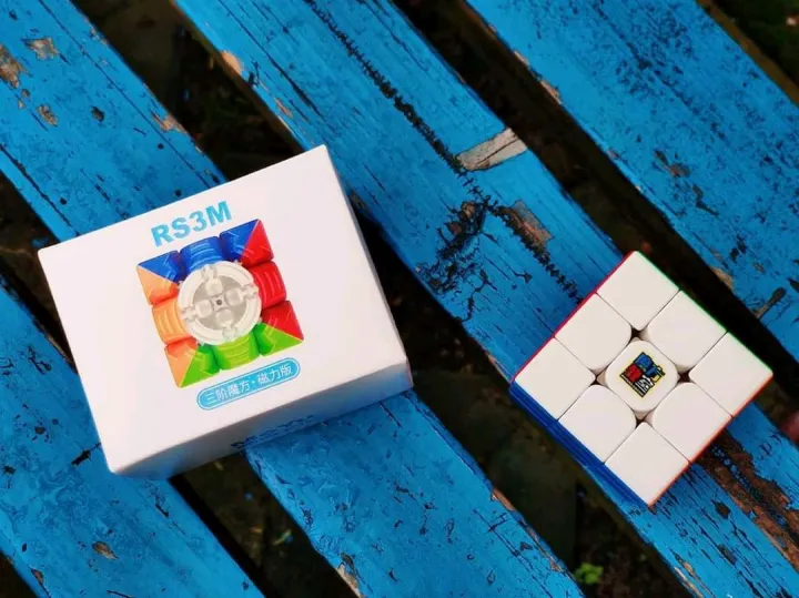 Moyu%20RS3M%202020%20Magnetic%20Speedcube%20-%20Image%205