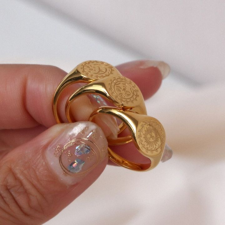 2023%20Creative%20Eagraved%20Facial%20Expression%20of%20Moon%20Sun%20Star%20Gold%20Plated%20Ring%20Tarnish%20Free%20Stainless%20Steel%20Godness%20Signet%20Ring%20-%20Image%208