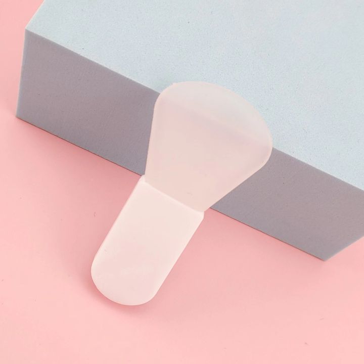 Portable%20Travel%20Face%20Mask%20Applicator%20Kit%20with%20Travel%20Case%20-%20Elegant%20Skin%20Care%20Tool%20for%20Sensitive%20Skin%20-%20Image%205