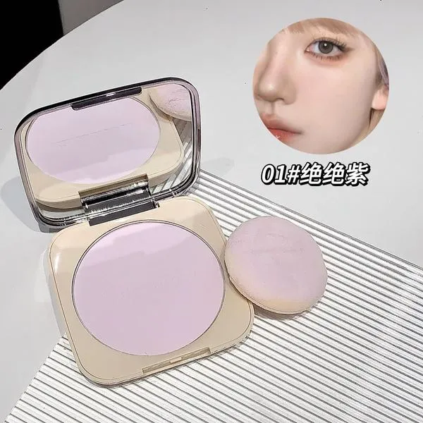 Kakashow%20velvet%20mist%20makeup%20setting%20powder%20is%20delicate%20and%20close%20to%20the%20skin,%20naturally%20conceals%20concealers,%20controls%20oil,%20is%20waterproof%20and%20sweat-proof,%20and%20contours%20the%20face%20-%20Image%205
