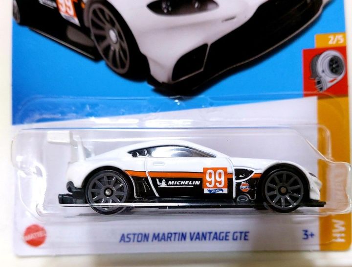 Hot%20Wheels%202023%20Release%20(Mainline)%20Aston%20Martin%20Vantage%20GTE%20-%20Gulf%20Edition,%20Scale%20-%201:64%20-%20Image%205