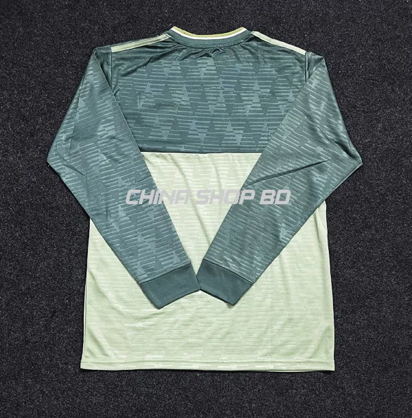Bayern%20Munich%20Jersey%20Full%20Sleeve%2024-25%20-%20Image%204