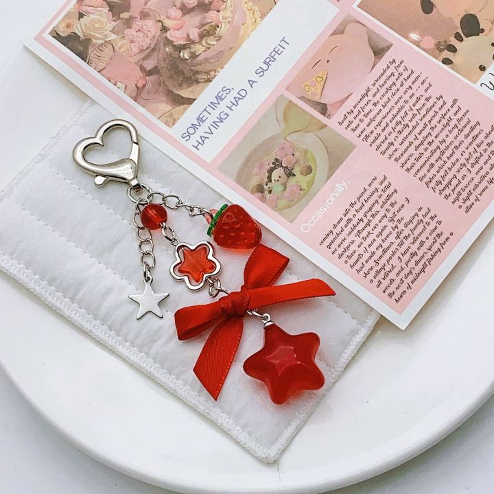 Fashion%20Bag%20Charm%20Keychain%20-%20Acrylic%20Pendants%20with%20Flower,%20Star,%20Love,%20Bow%20&%20Strawberry%20for%20Women's%20Bags,%20Backpacks%20&%20Pants%20-%20Image%206