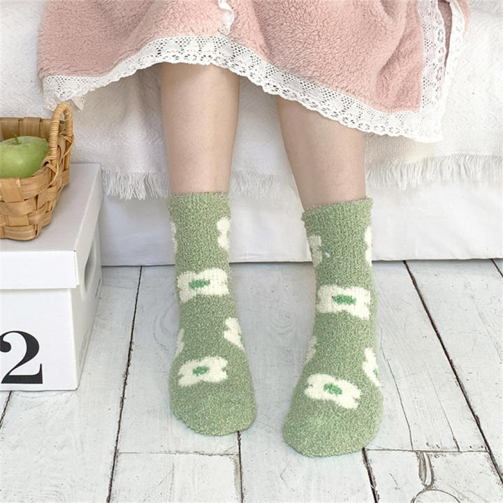 Floor%20Socks%20Padded%20Warm%20Fuzzy%20Home%20Slipper%20Socks%20Sleeping%20Socks%20Winter%20Coral%20Velvet%20Socks%20Mid%20Calf%20-%20Image%203