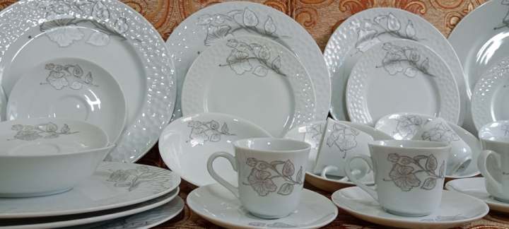 Exclusive%20Amboss%20Design%2032%20Pcs%20Dinner%20Set%20.%20Ceramic%20Dinner%20Set.%20Dining%20Set.%20Dinner%20Plate,%20Dinner%20Half%20Plate,%20Cup%20&%20Saucer,%20Sweet%20Bowl,%20Big%20Curry%20Bowl%20&%20Rice%20Dish%20Dinner%20Set.%20CD:A250.%20-%20Image%203