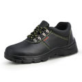 Cowhide labor protection shoes for four seasons men, anti-smashing and anti-puncture, steel toe construction site, wear-resistant solid bottom safety shoes, protective work shoes.