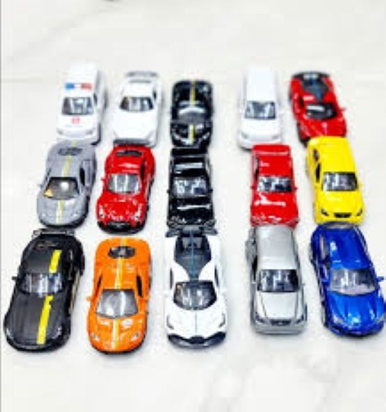 Hot%20Wheels%201%20pieces%2098HH-C4982%20Basic%20Car%20H%20Assortment,%2036%20Mini%20Cars%20in%20Box%20Sale,%20Ages%203%20and%20Up%20McLaren%20F1%20GTR%20hot%20wheels%20made%20in%20Malaysia%20-%20Image%202