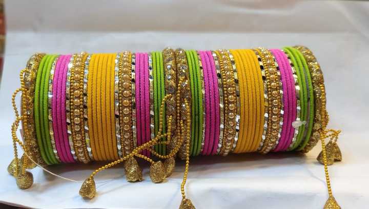 Holuder%20Churi%20Full%20Set%20-%20Image%202