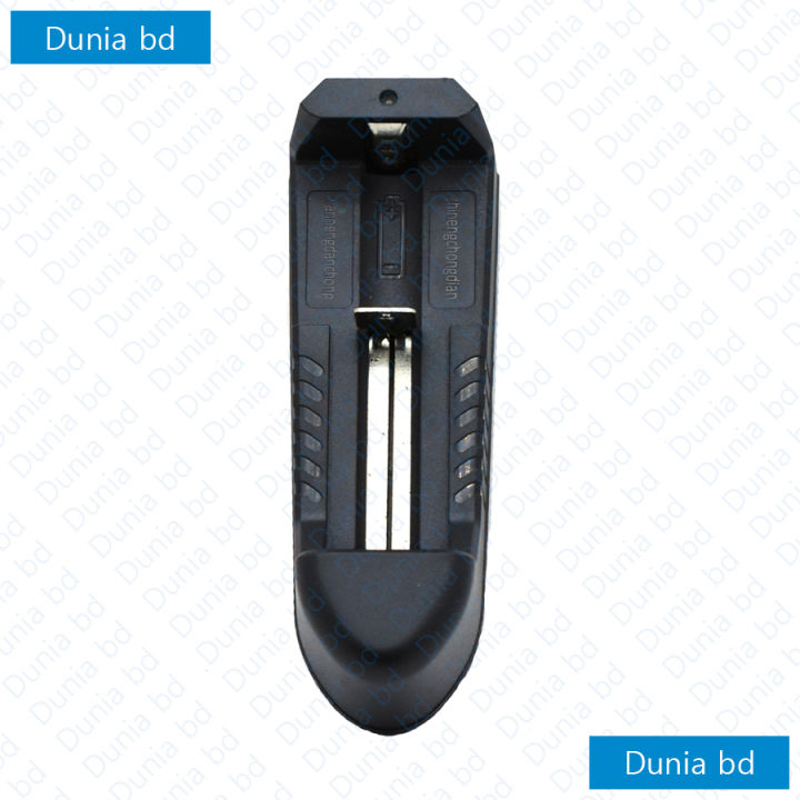 Universal%20Charger%20(Single%20Slot)%20For%203.7V%2018650%2016340%2014500%20Li-ion%20Rechargeable%20Battery%20-%20Image%203