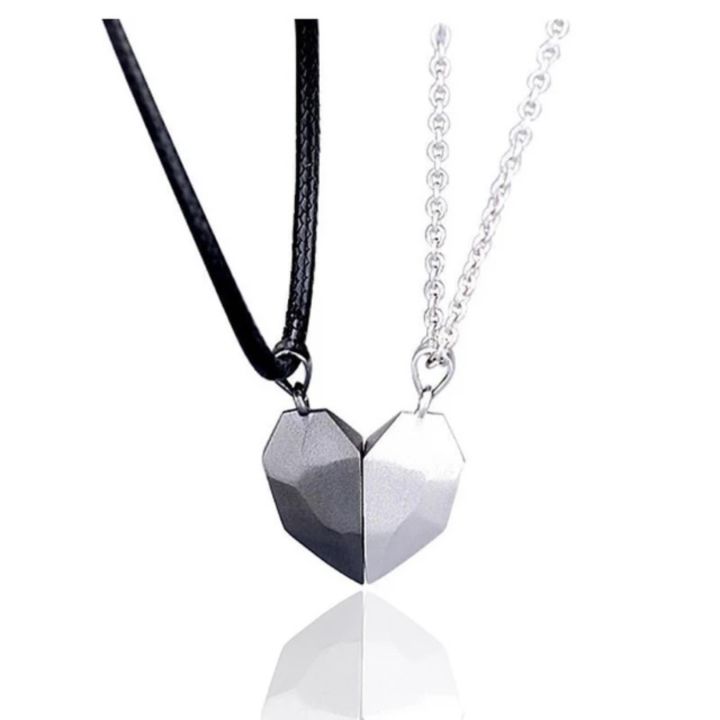 1%20Pair%20Magnetic%20Couple%20Cord%20%20Necklaces%20Set%20with%20Heart%20Pendants%20for%20Men%20and%20Women%20-%20Image%204