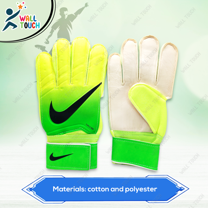 Professional%20Footballer%20Goalkeeper%20Gloves%20Sticky%20&%20Good%20Grip%20High%20Quality%20Goalkeeper%20Gloves%20-%20Image%206